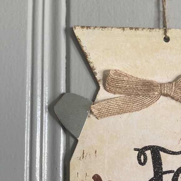 NWT Glittered FALL IN LOVE Harvest Red Farm Truck Wood Milk Jug Decoration Sign - Picture 12 of 17